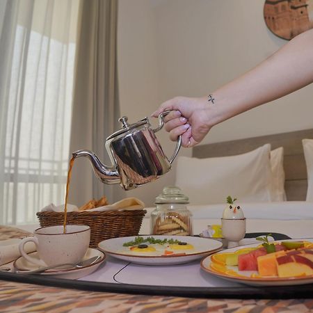Rhythm Gurugram Hotel & Suites, Sohna Road Гургаон Экстерьер фото