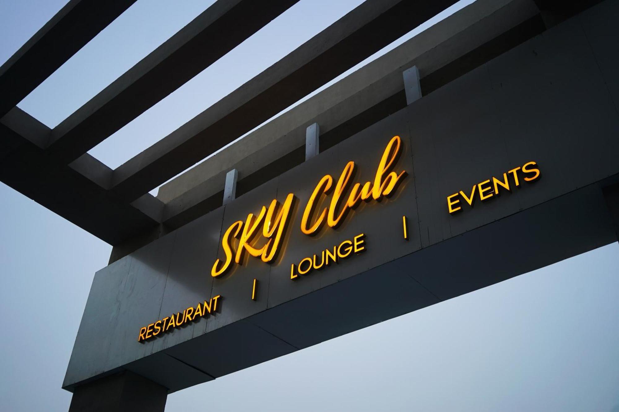 Rhythm Gurugram Hotel & Suites, Sohna Road Гургаон Экстерьер фото