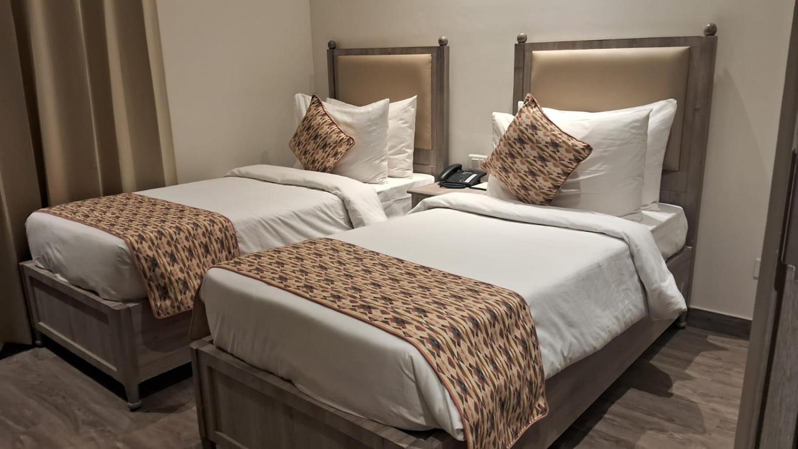 Rhythm Gurugram Hotel & Suites, Sohna Road Гургаон Экстерьер фото